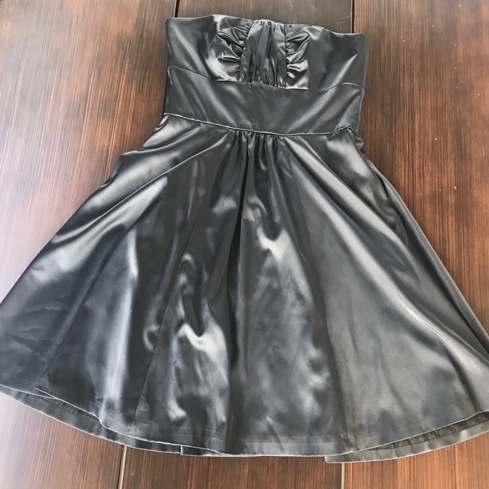 Black House White Market Strapless Dress - Picture 1 of 4